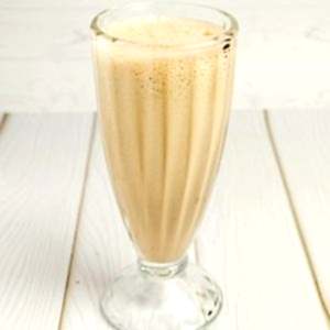 Молочный коктейль с топпингом 220 мл